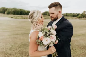 lindsay and mark say i do at the northfork